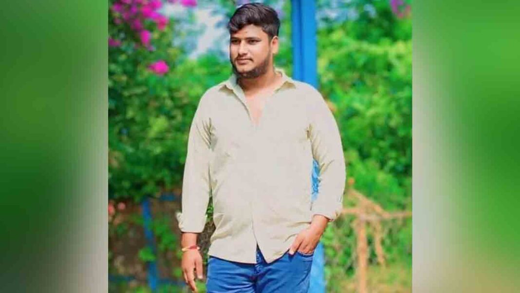 Khila Warangal | Clash between youths in Warangal East Fort: One killed-Namasthe Telangana
– PARAHUSHAR NEWS
