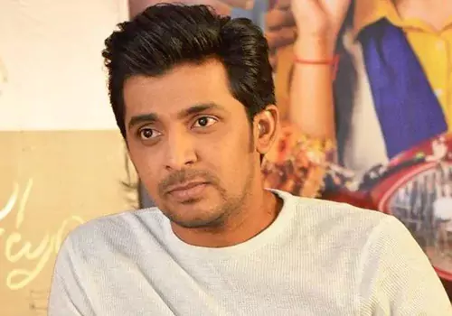 నన్నెందుకు నన్నెందుకు టార్గెట్ .. ప్రియదర్శి ప్రియదర్శి ఆవేదన .. అసలేం అసలేం?
– PARAHUSHAR NEWS