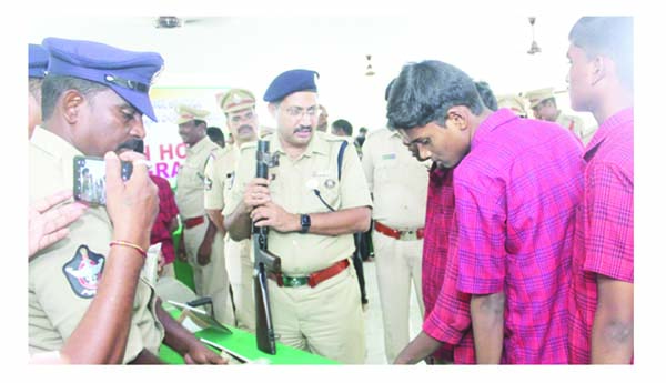 Impressive open house – Prajasakti
– PARAHUSHAR NEWS