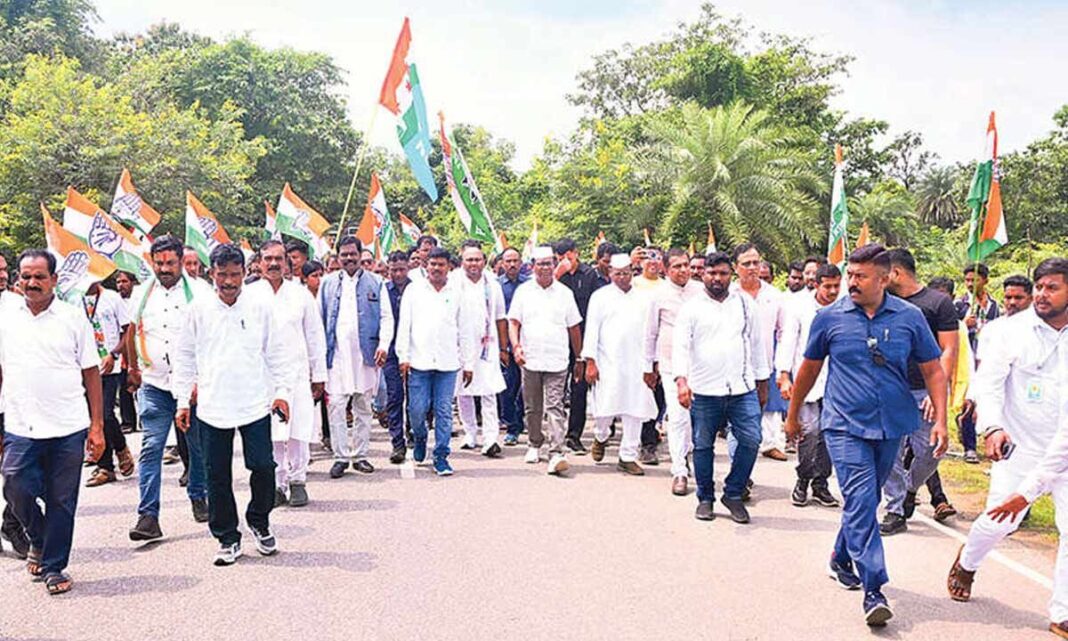 మల్కంగిరి నుండి కాంగ్ 'యాత్ర' ను ప్రారంభించాడు
