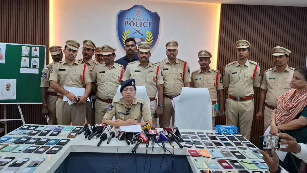 నార్త్ జోన్‌లో పలు దొంగతనాలు మరియు స్నాచింగ్ కేసులు పరిష్కరించబడ్డాయి, అనేక పునరావృత నేరస్థులను పట్టుకున్నారు

