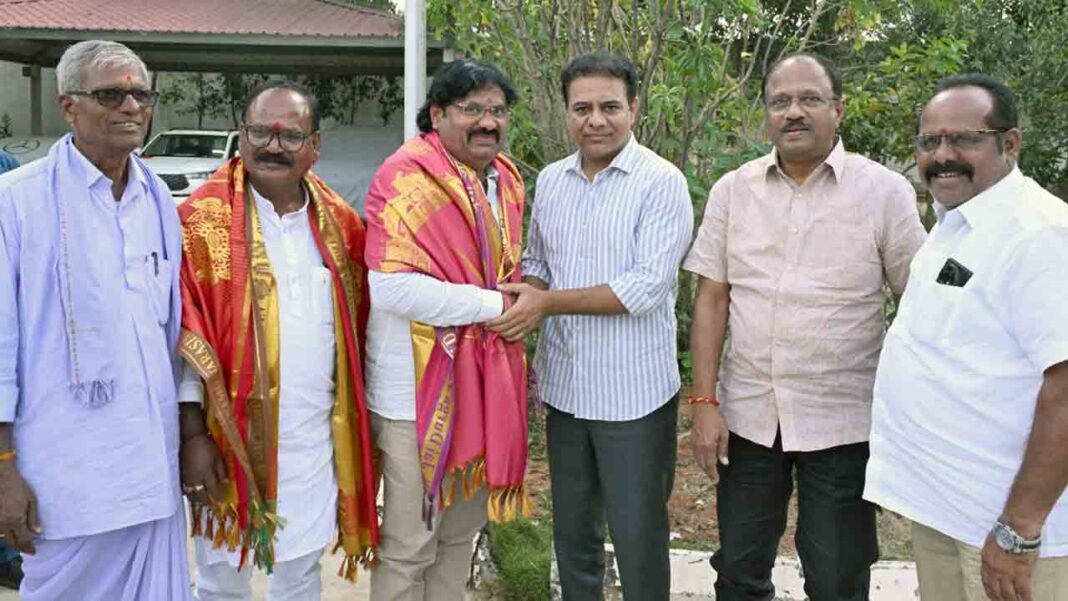 Around 150 Congress leaders in the presence of KTR-Namasthe Telangana
– PARAHUSHAR NEWS
