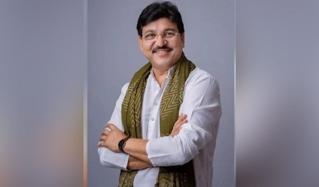గ్లోబల్ సమ్మిట్‌ను కాంగ్రెస్ రియల్ ఎస్టేట్ షోకేస్‌గా మార్చిందని బీజేపీ ఆరోపించింది
