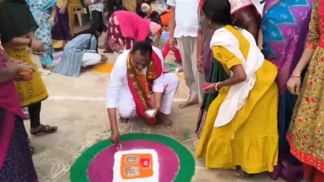 MLA Mallareddy is buzzing in Sankranthi muggle competitions.. Video-Namasthe Telangana
– PARAHUSHAR NEWS