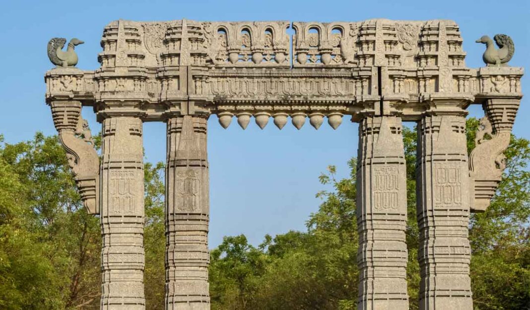 సమైక్య వరంగల్ జిల్లా కోసం ప్రజా సంఘాలు ఉద్యమం చేపట్టాయి
– PARAHUSHAR NEWS