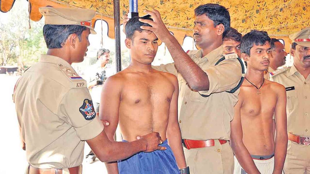 పోలీసు ఉద్యోగాల భర్తీ ఎప్పుడు.. 2 లక్షల మంది నిరుద్యోగుల ఎదురుచూపు