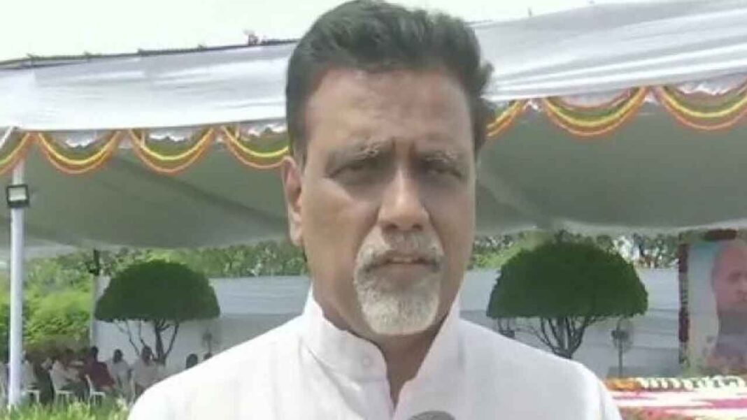ఖైరతాబాద్ ఎమ్మెల్యే ఫిరాయింపు డ్రామాపై కాంగ్రెస్, బీఆర్‌ఎస్‌పై బీజేపీ మండిపడింది
