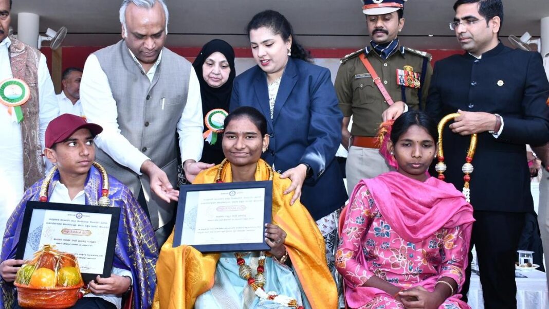 గ్రామీణ ఉపాధి హక్కులను కేంద్రం నిర్వీర్యం చేస్తోంది: ప్రియాంక్ ఖర్గే
