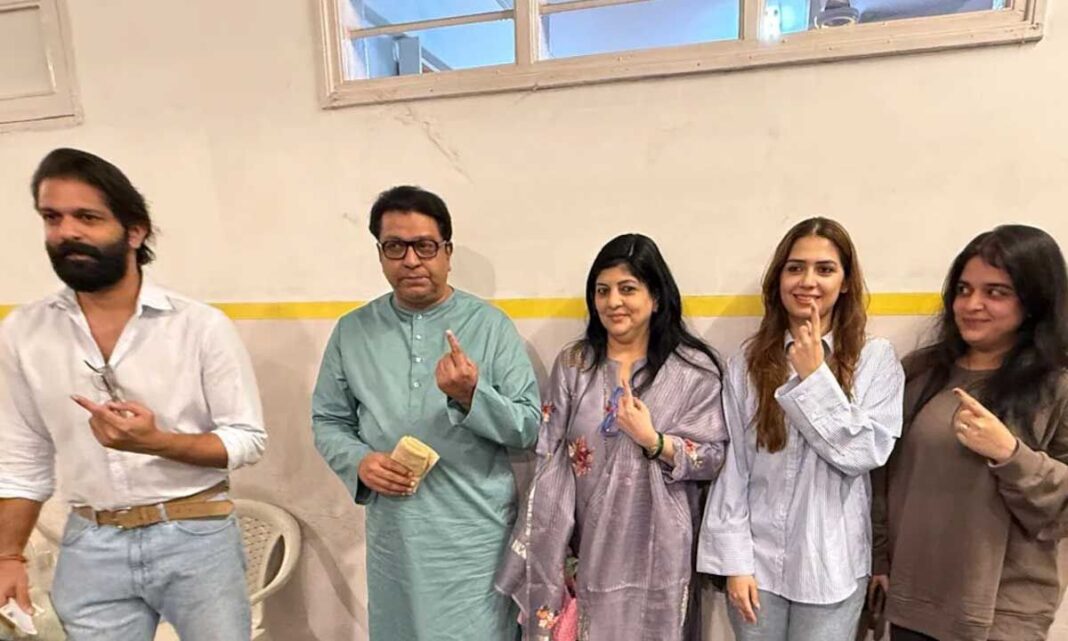 ‘చెరగని ఇంక్’ తొలగించబడవచ్చని క్లెయిమ్ చేసిన తర్వాత BMC ఎన్నికల వరుస లోతుగా మారింది, SEC విచారణకు ఆదేశించింది
– PARAHUSHAR NEWS