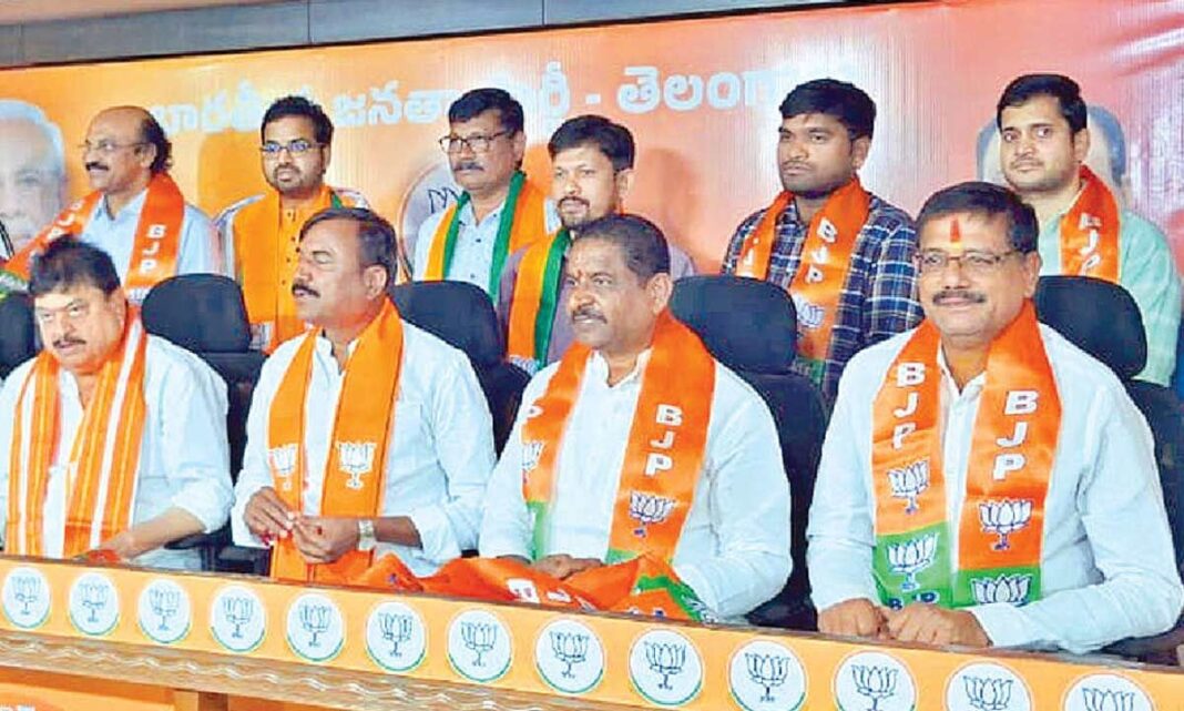దేశాభివృద్ధికి కాంగ్రెస్ అవరోధంగా వ్యవహరిస్తోందని బీజేపీ రాష్ట్ర చీఫ్ అన్నారు
– PARAHUSHAR NEWS