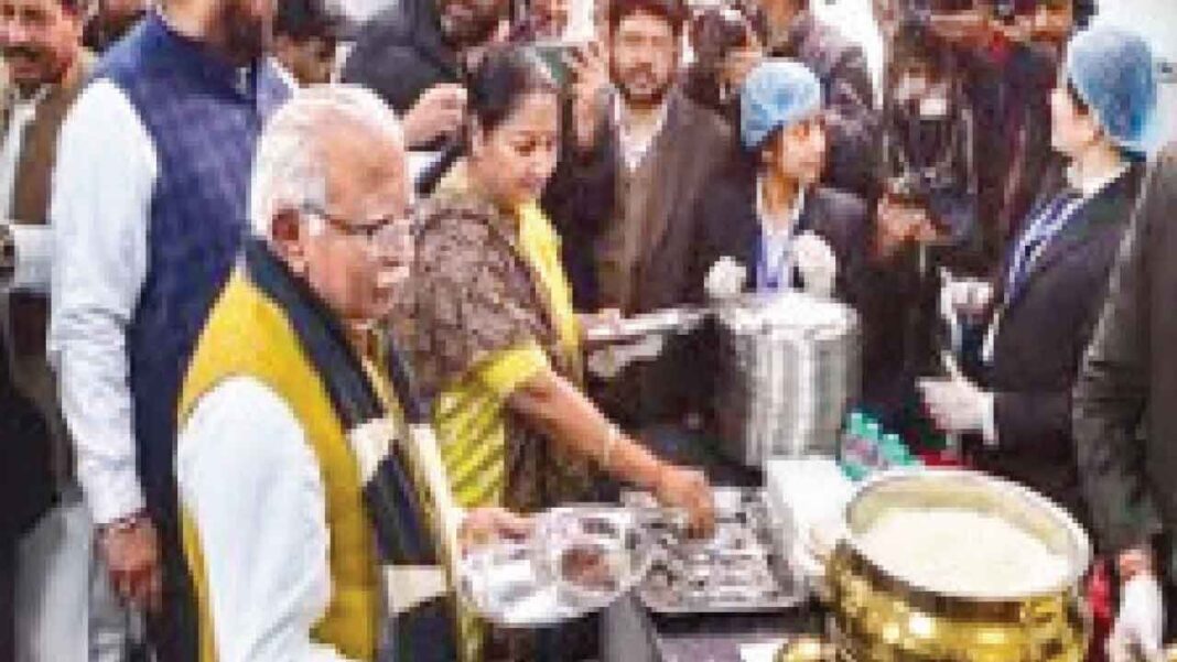 25 అటల్ క్యాంటీన్లను ప్రారంభించిన ప్రభుత్వం; ప్రతి రోజు 1K భోజనం అందించడానికి
– PARAHUSHAR NEWS