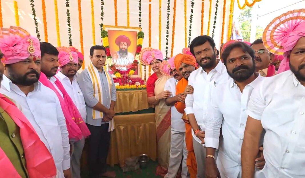 సంత్ సేవాలాల్కు నివాళులు అర్పించిన కేటీఆర్, గిరిజన సంక్షేమానికి కేసీఆర్ కృషి చేశారు
– PARAHUSHAR NEWS