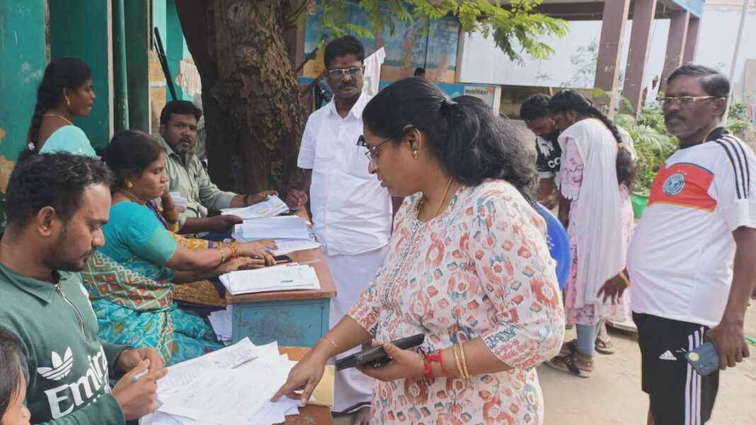 తమిళనాడు SIR లైవ్: తుది ఓటర్ల జాబితాలను భారత ఎన్నికల సంఘం ప్రచురించింది
– PARAHUSHAR NEWS