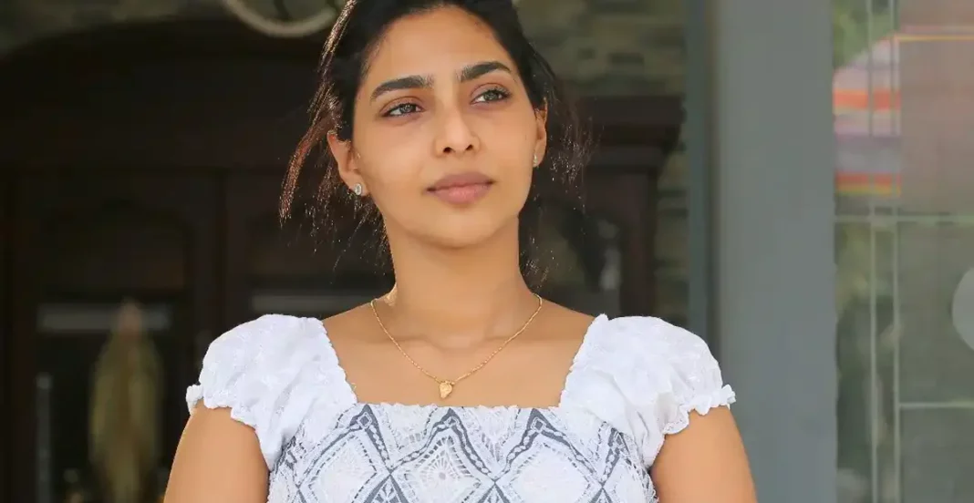 ఆ మాత్రం దానికి పెళ్లి ఎందుకు.. ప్రస్తుతం సాయి ధరమ్ తేజ్ తో చేస్తుంది
– PARAHUSHAR NEWS