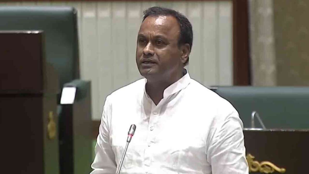 Komatireddy Raj Gopal Reddy | Are all the funds for the Chief Minister and Ministers?.. Komatireddy Rajagopal Reddy’s anger at the assembly stage-Namasthe Telangana
– PARAHUSHAR NEWS