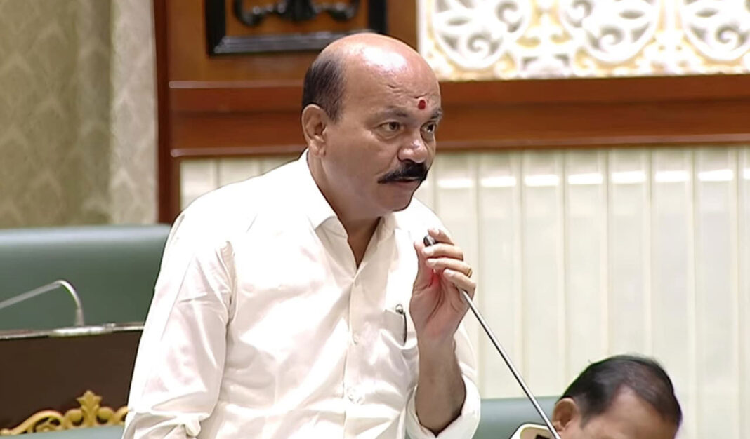 సంగారెడ్డి పట్టణానికి మెట్రో సేవలను విస్తరించాలని చింతా ప్రభాకర్ అన్నారు
– PARAHUSHAR NEWS