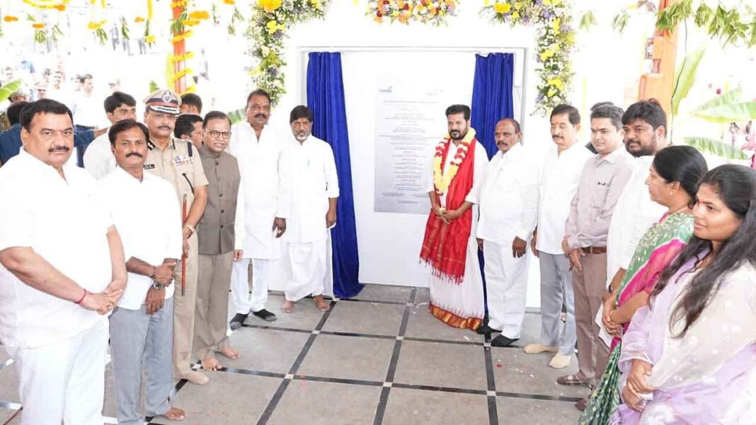 ఓంకారేశ్వర ఆలయానికి సీఎం రేవంత్‌రెడ్డి శంకుస్థాపన చేశారు
