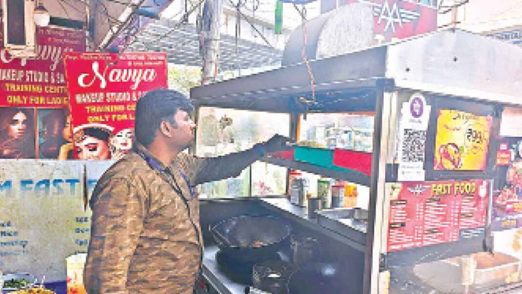 ఫుడ్ సేఫ్టీ స్కానర్ కింద సిటీ హోటళ్లు, హలీమ్ విక్రేతలు
– PARAHUSHAR NEWS