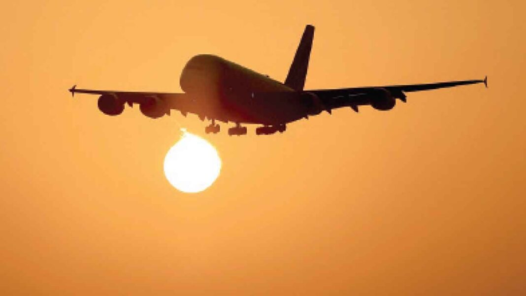 మెరుగైన ప్రయాణీకుల అనుభవం కోసం DGCA విమానయాన నిబంధనలను కఠినతరం చేస్తుంది
