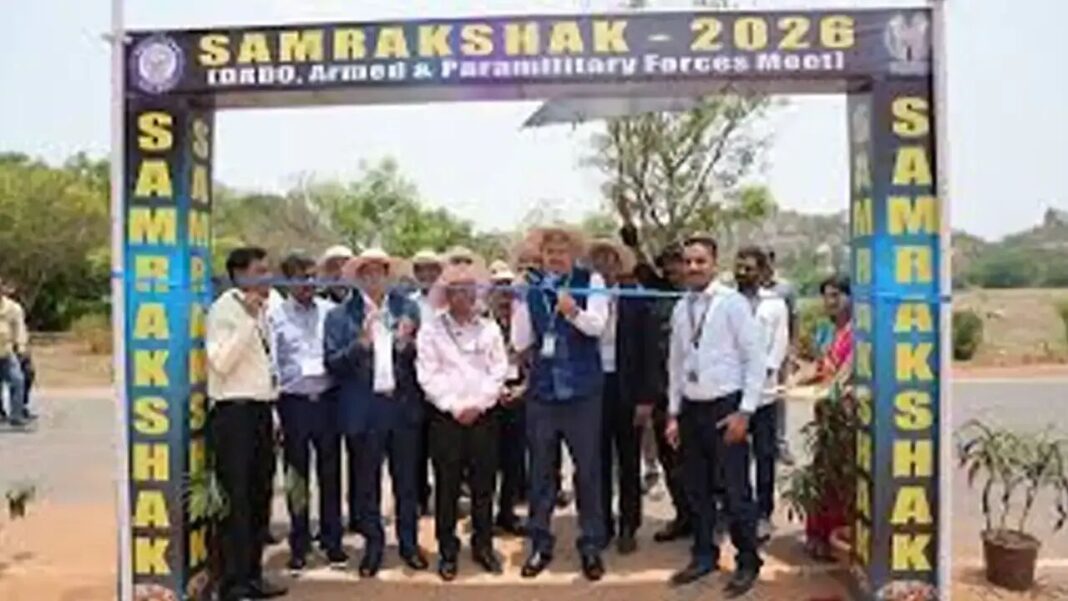 DRDO స్వదేశీ కౌంటర్-డ్రోన్ వ్యవస్థలను ప్రదర్శిస్తుంది
– PARAHUSHAR NEWS