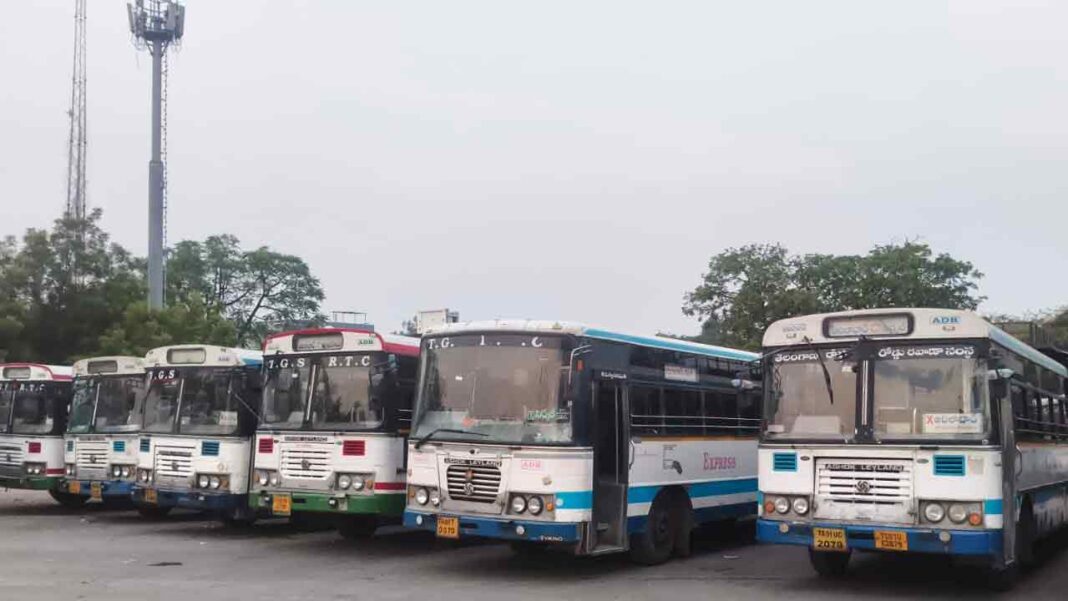 RTC strike | RTC workers’ strike continues for second day across Telangana-Namasthe Telangana
– PARAHUSHAR NEWS