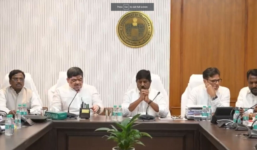 TGSRTC JACతో చర్చలు సఫలం; కీలక డిమాండ్లకు ప్రభుత్వం అంగీకరించింది
