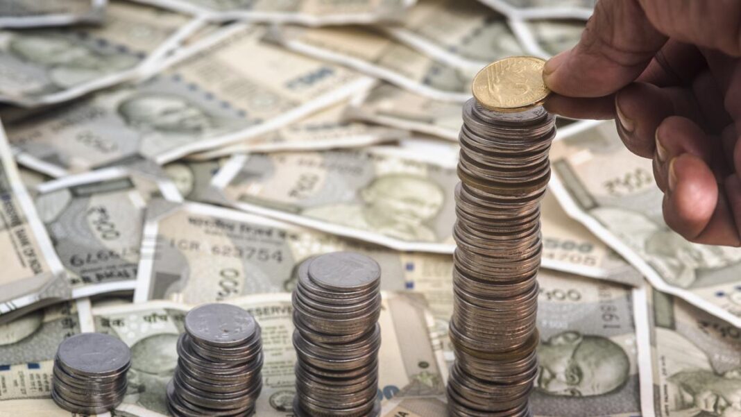 USD నుండి INR వరకు: రూపాయి ముగుస్తుంది కొద్దిగా మారింది, పొజిషన్ అన్‌వైండింగ్, ఇంపోర్టర్ హెడ్జింగ్
