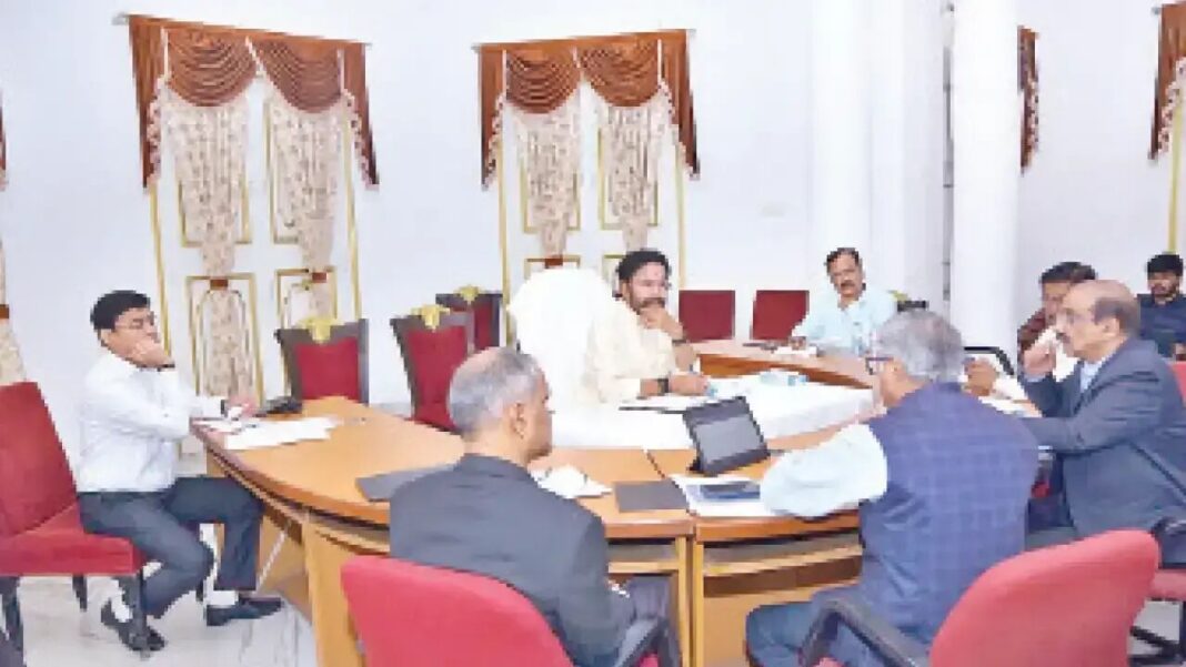 ఇంధన సరఫరా నిలకడగా ఉంది, భయాందోళనలు అనవసరం: కిషన్ రెడ్డి
