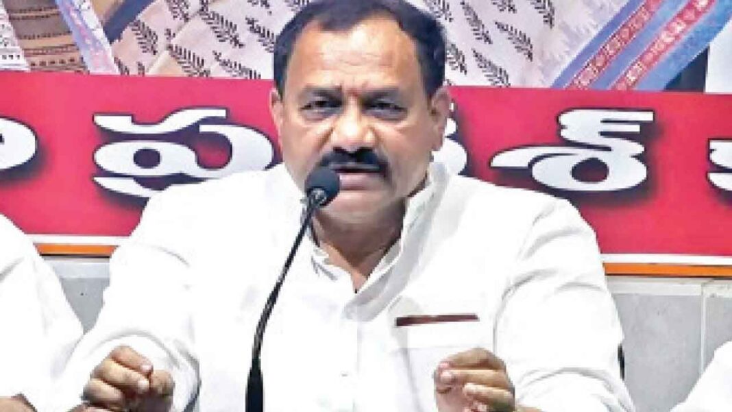 కాళేశ్వరం సాగునీటిపై టీపీసీసీ చీఫ్ కేటీఆర్ అబద్ధాలకు తూట్లు పొడిచారు
– PARAHUSHAR NEWS