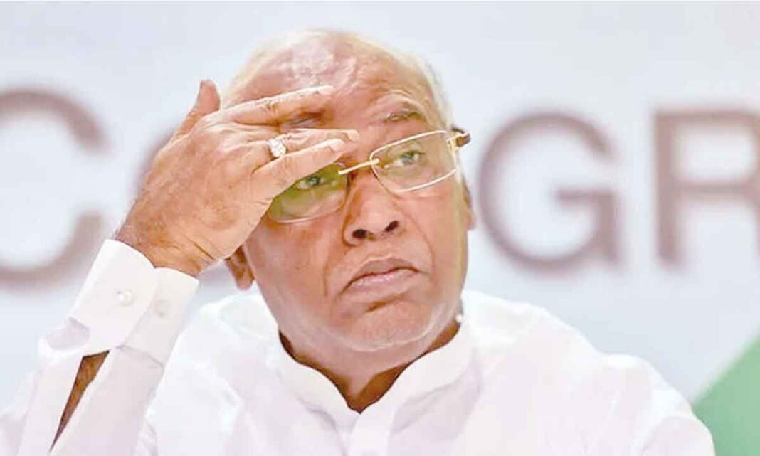 మోదీపై ఖర్గే ‘ఉగ్రవాద’ వ్యాఖ్య దుమారం రేపింది
– PARAHUSHAR NEWS