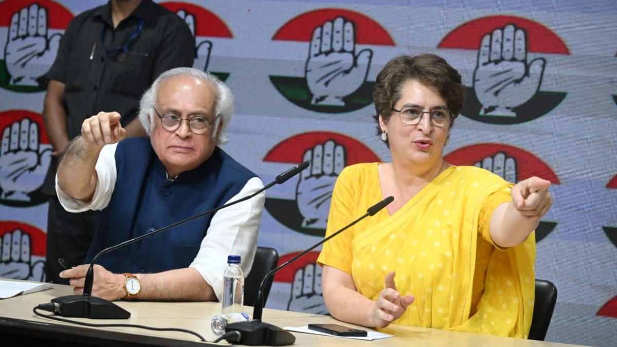 సమాఖ్య నిర్మాణాన్ని మార్చేందుకు కేంద్రం చేసిన కుట్ర వీగిపోయింది; ప్రతిపక్షాల ఐక్యతే విజయం: ప్రియాంక
– PARAHUSHAR NEWS