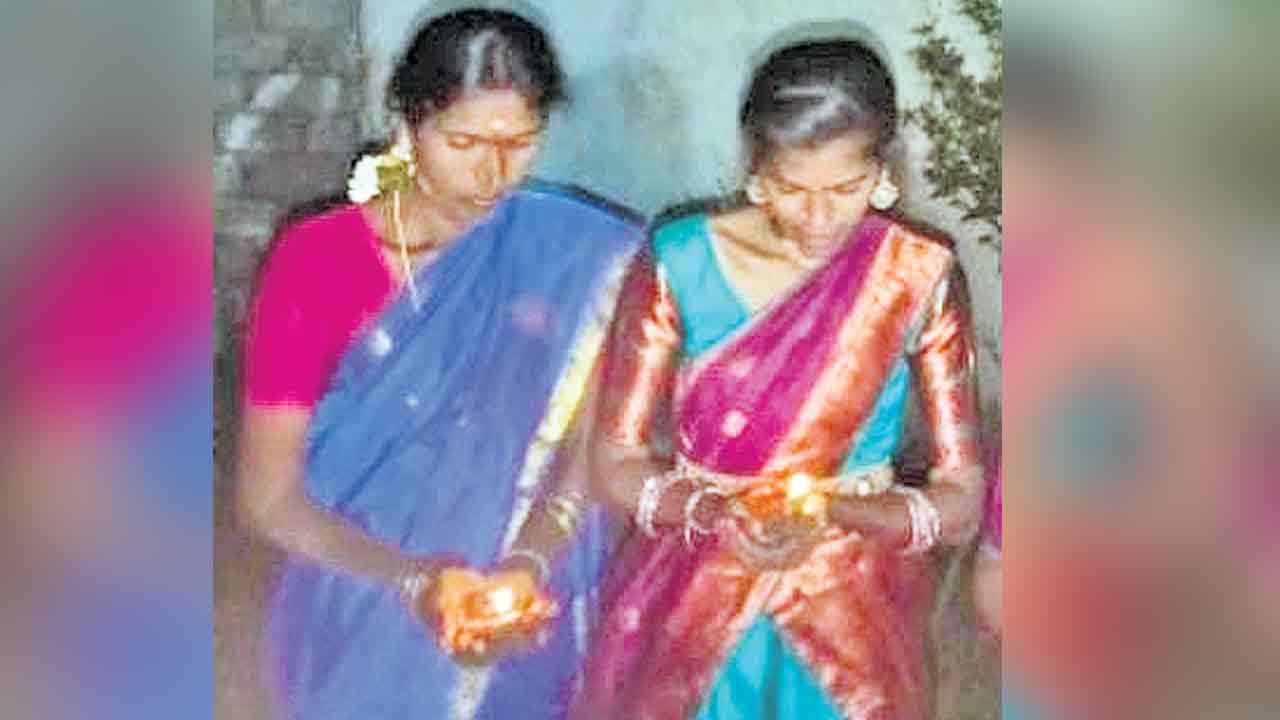 Two victims of rice paddy fire