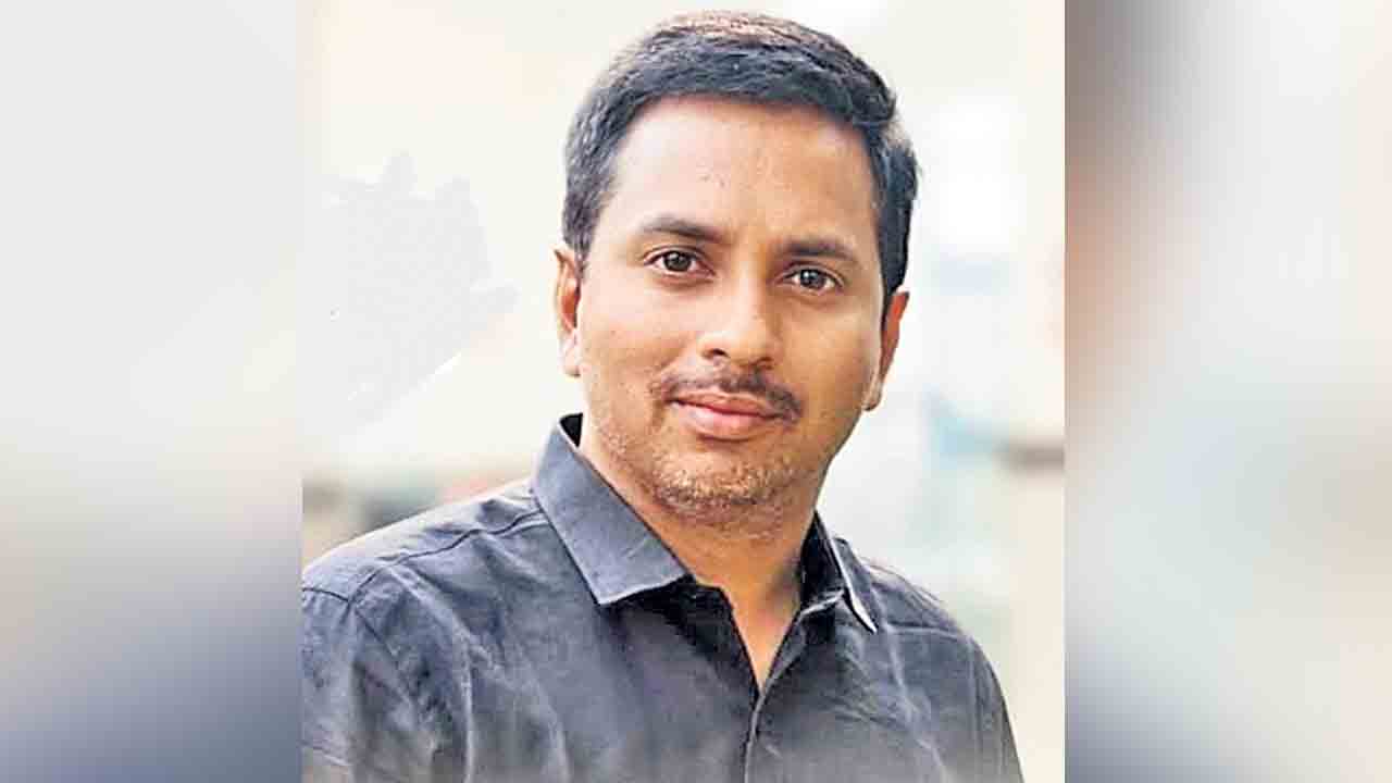 Dr. Vijay died in a collision between a school bus and a car
