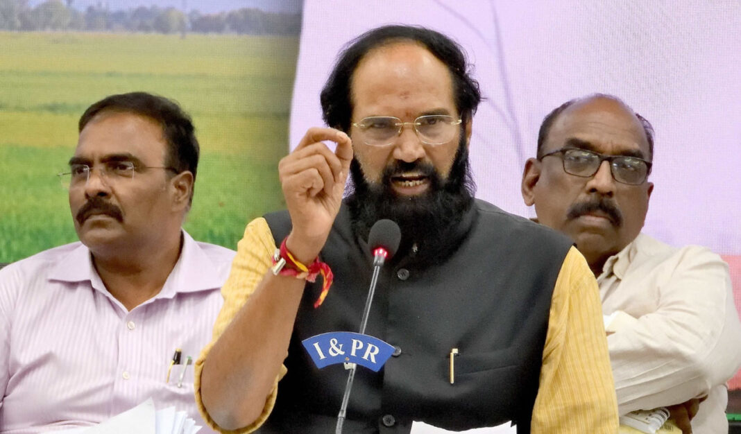అతుకులు లేని లాజిస్టిక్స్ వరి సేకరణను వేగవంతం చేస్తామని ఉత్తమ్ కుమార్ రెడ్డి హామీ ఇచ్చారు
– PARAHUSHAR NEWS