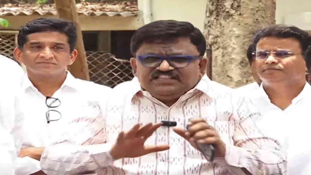 Deshapati Srinivas 