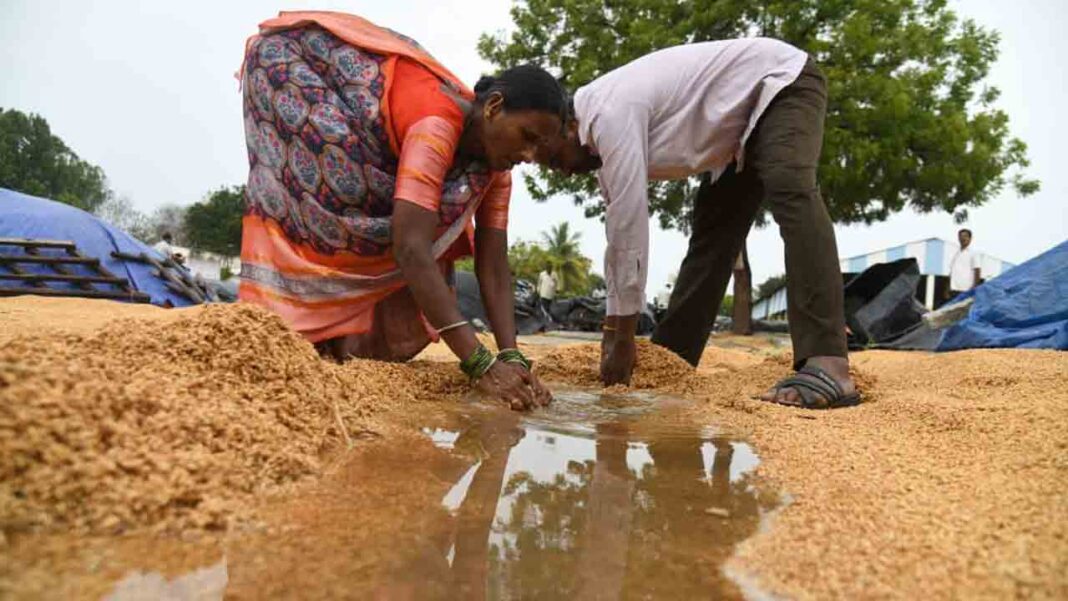 The difficulty of wings is the milk of water.. This sin is Congress’s: Photos-Namasthe Telangana
– PARAHUSHAR NEWS