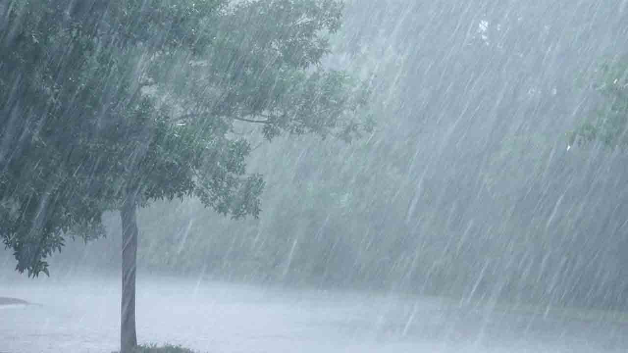 Heavy Rain Alert | Thunderstorm in these districts in next 3 hours.. Orange alert issued