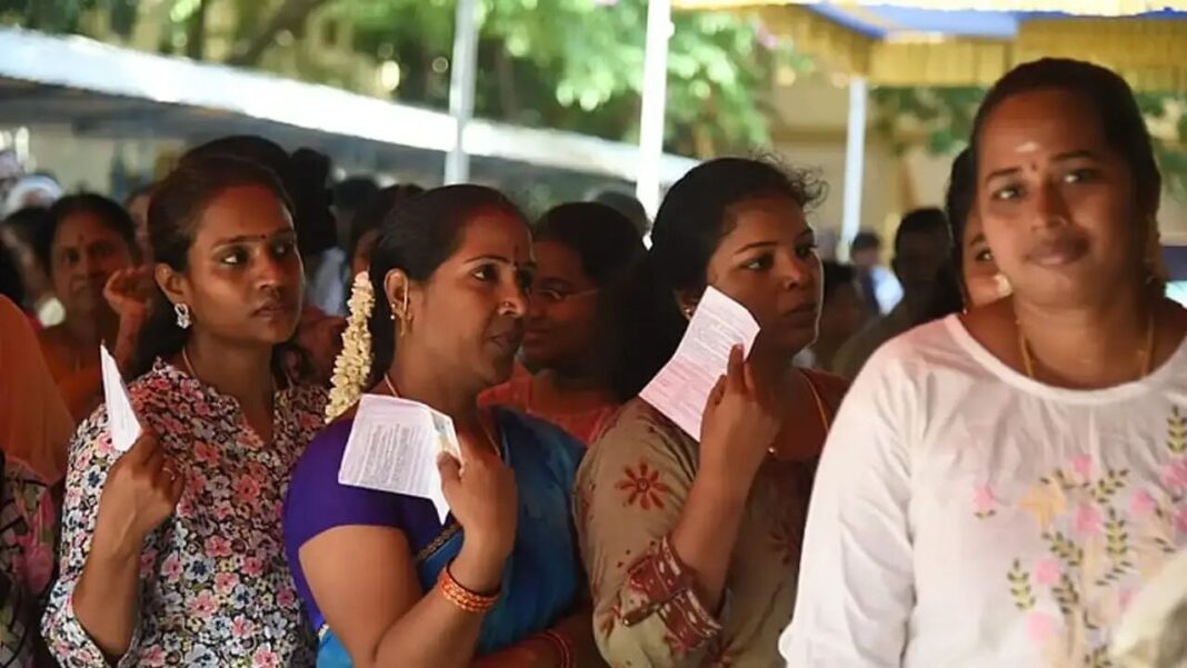 అసెంబ్లీ ఎన్నికల్లో పురుషుల కంటే మహిళా ఓటర్లు అధికంగా ఉన్నారు
– PARAHUSHAR NEWS