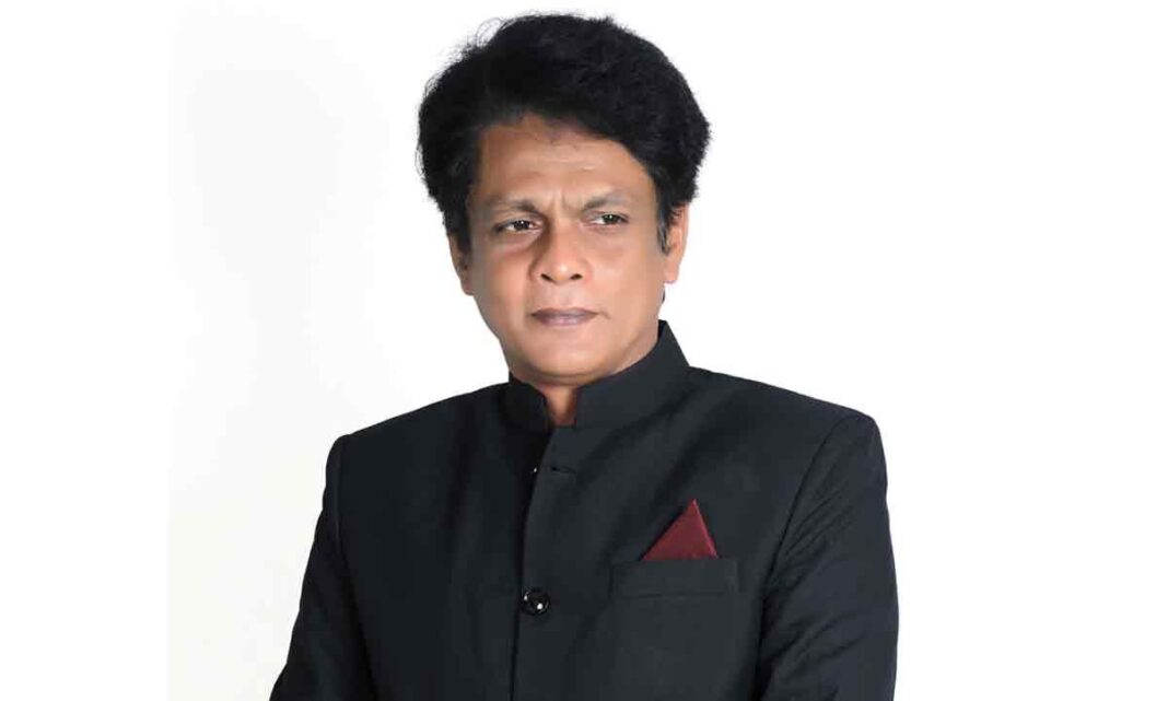 క్లాసికల్ పొయెట్రీ మోడ్రన్ ఎక్స్‌ప్రెషన్‌ను కలుస్తుంది
