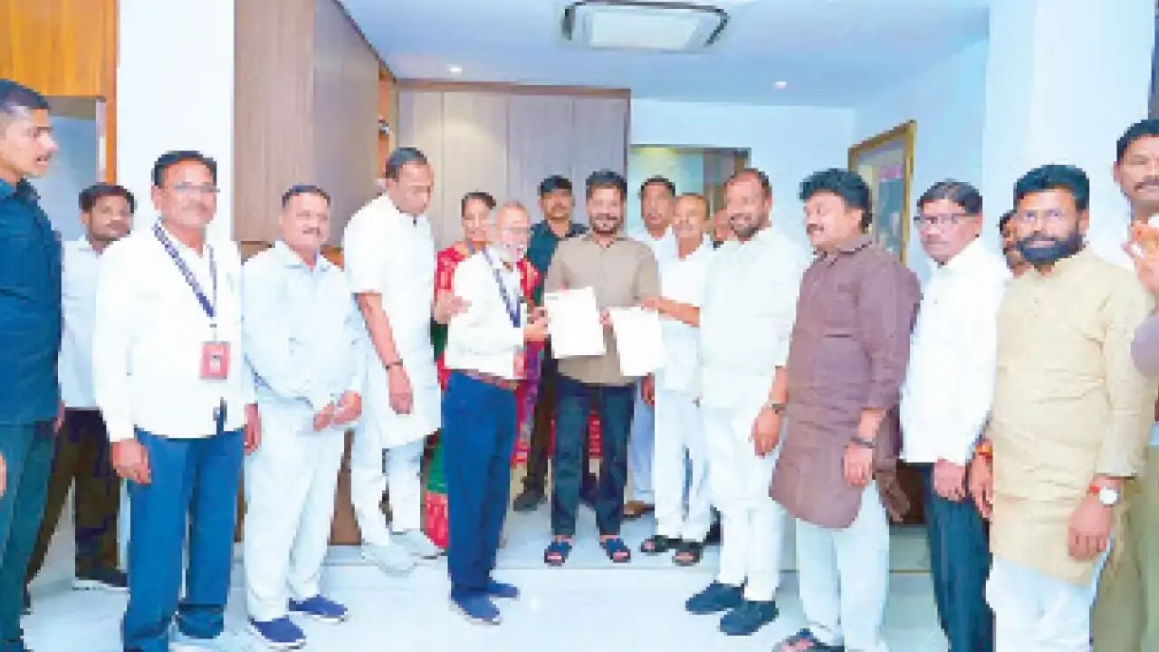 డంపింగ్‌యార్డు సమస్య పరిష్కారానికి జవహర్‌నగర్‌ ప్రజాప్రతినిధులు సీఎం ఇంటిని తట్టారు
