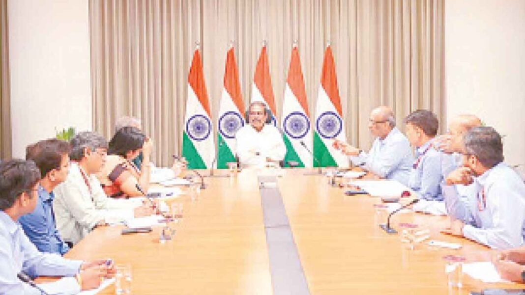 నీట్ యూజీ రీ-ఎగ్జామ్ నేపథ్యంలో కేంద్రం భద్రతను కట్టుదిట్టం చేసింది
– PARAHUSHAR NEWS