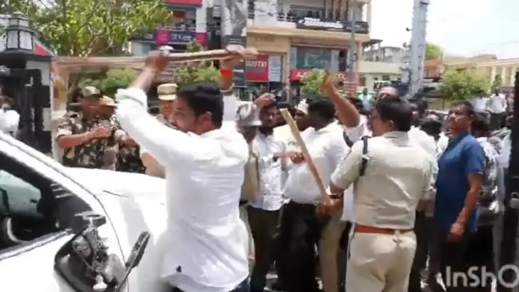 బీజేపీ నిరసనల మధ్య కరీంనగర్‌లో రాజకీయ వేడి రాజుకుంది
