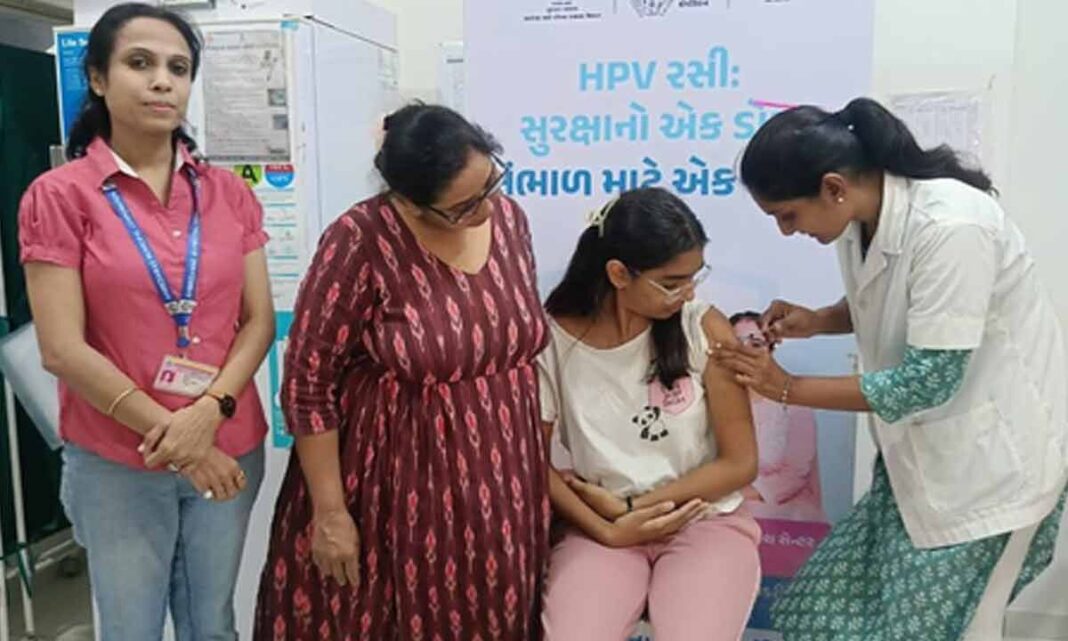 యుక్తవయస్సులో ఉన్న బాలికలకు ఉచిత HPV వ్యాక్సినేషన్ డ్రైవ్‌లో అహ్మదాబాద్ 65 శాతం లక్ష్యాన్ని సాధించింది
