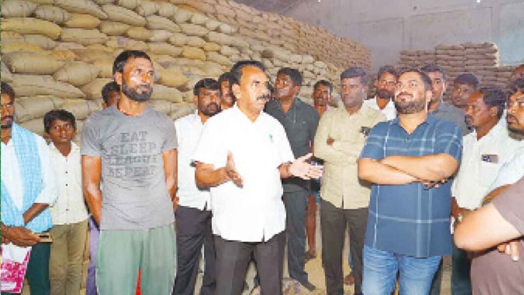 రైస్ మిల్లు యజమానులపై జూపల్లి విరుచుకుపడ్డారు
