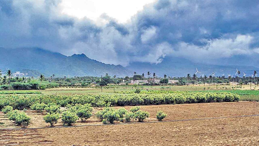Moderate rains today, tomorrow-Namasthe Telangana
– PARAHUSHAR NEWS