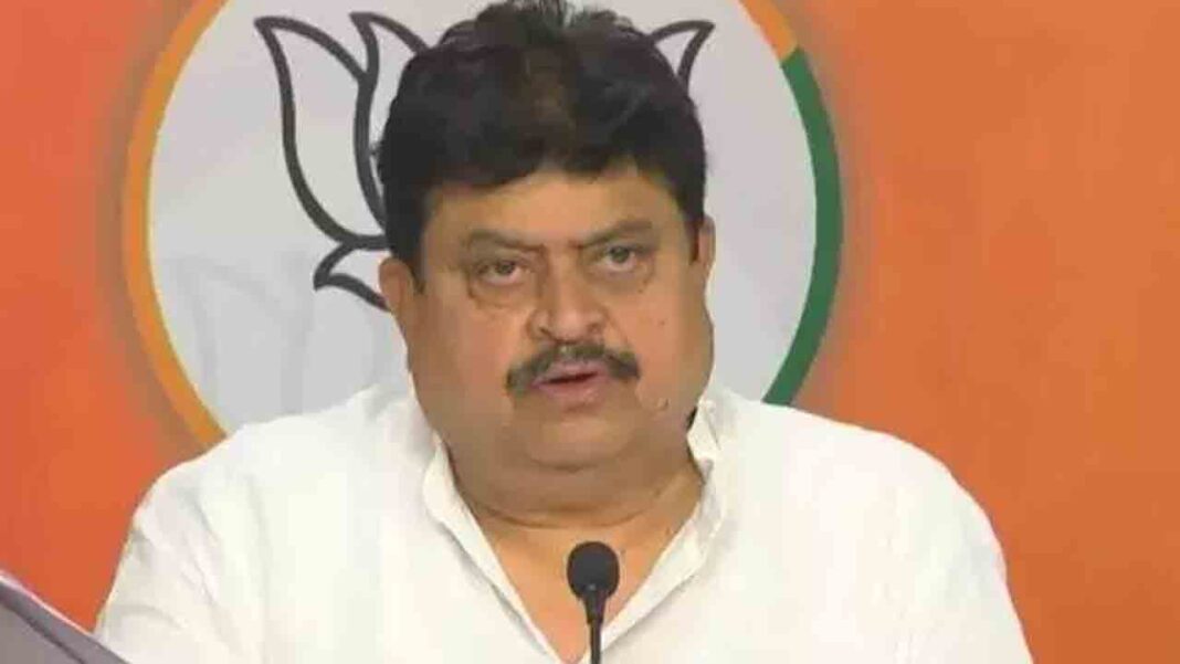CM should clarify on water sharing talks: Ramachandra Rao-Namasthe Telangana
– PARAHUSHAR NEWS