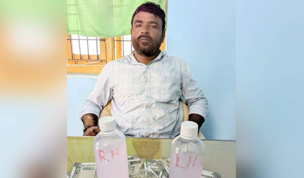 రూ.లక్షలు తీసుకుంటుండగా పట్టుకున్న పంచాయతీ కార్యదర్శి ఖమ్మంలో రూ.25 వేలు లంచం
