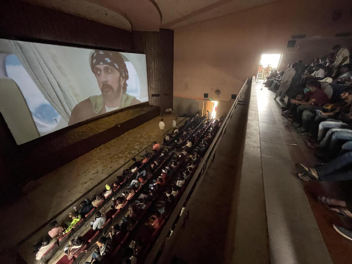 Kichcha Sudeep's fans watching the release of ‘Kotigobba-3’ in Bengaluru. Kichcha Sudeep's fans watching the release of ‘Kotigobba-3’ in Bengaluru.