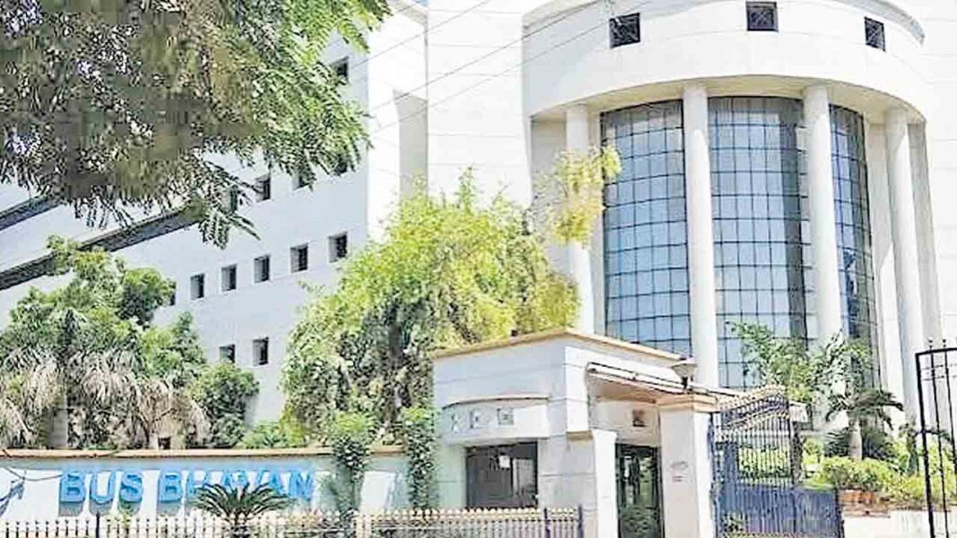RTC Strike | Another strike siren in RTC.. Discussions in labor unions?-Namasthe Telangana
– PARAHUSHAR NEWS