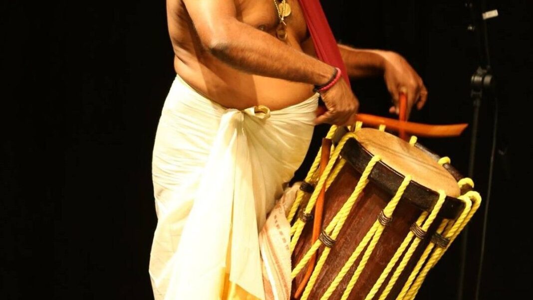 కళామండలం కృష్ణదాస్ తన 50 ఏళ్ల ప్రయాణాన్ని చెండాడాడు
– PARAHUSHAR NEWS